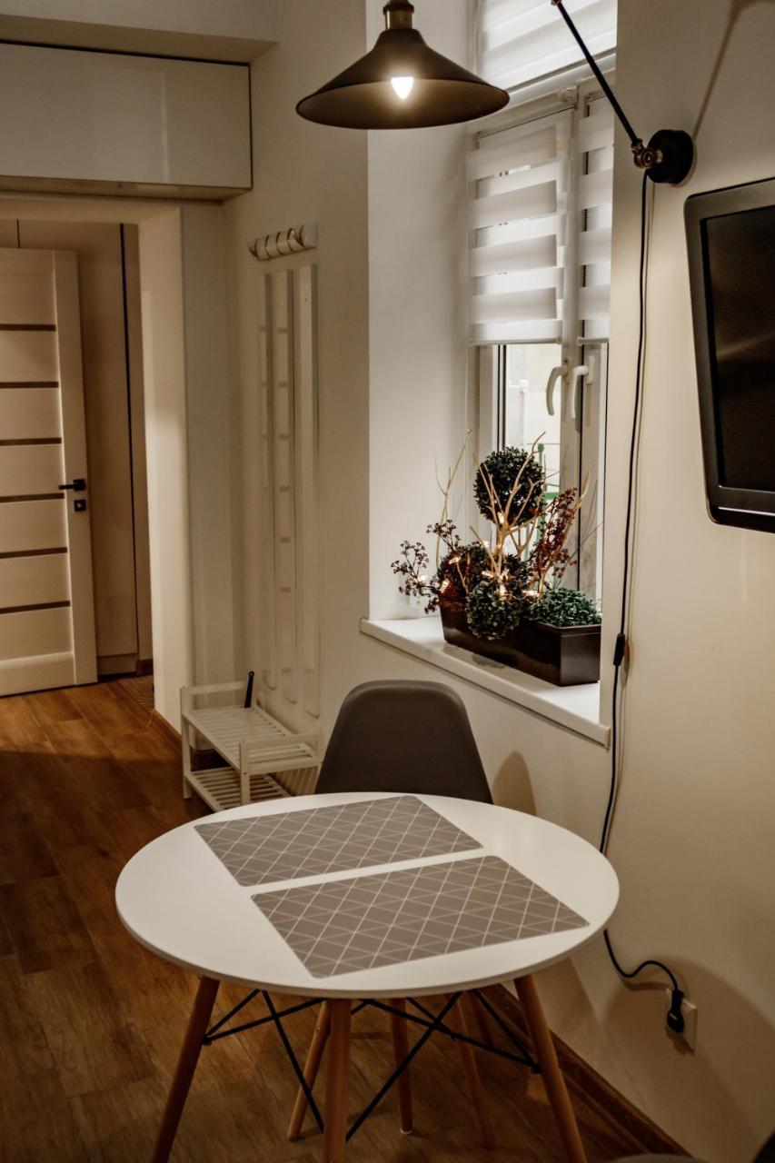 Loft Apartment Лвив Екстериор снимка