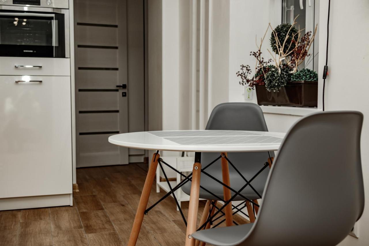 Loft Apartment Лвив Екстериор снимка